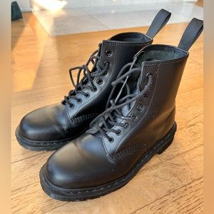 Dr. Martens 1460 8-Eye Mono Boot in Black Mono